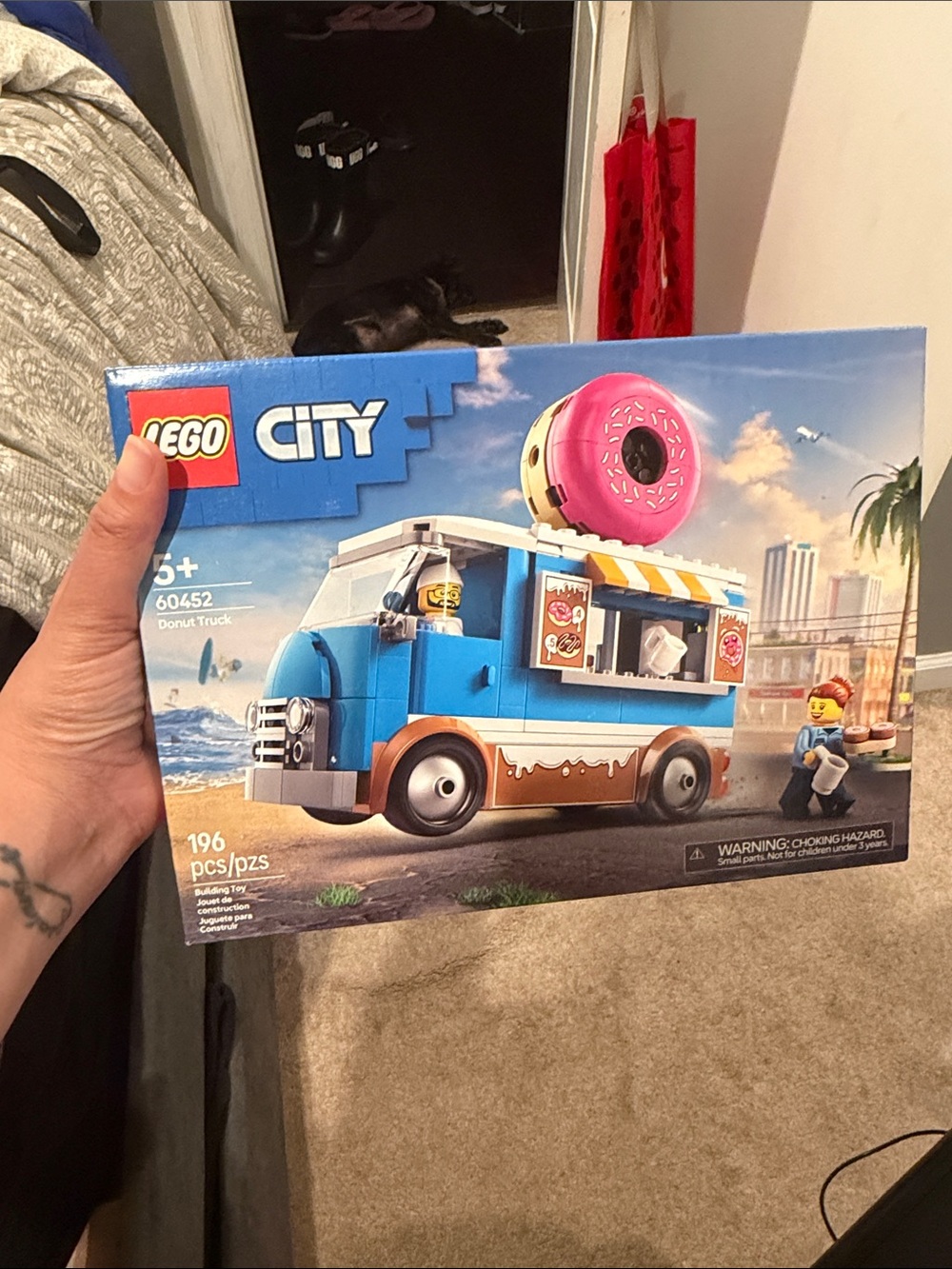 Lego City Donut Truck - Blue and Pink
